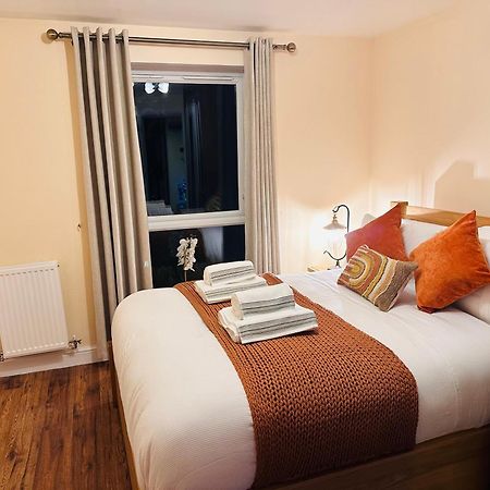 Aroma Cambridge Apartment Girton  ภายนอก รูปภาพ