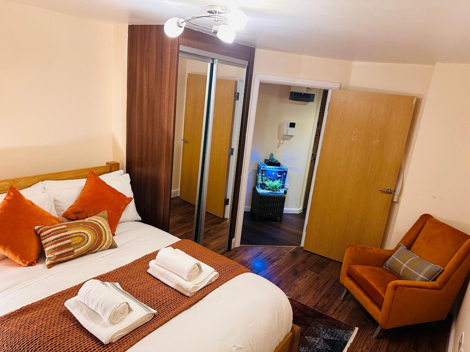 Aroma Cambridge Apartment Girton  ภายนอก รูปภาพ
